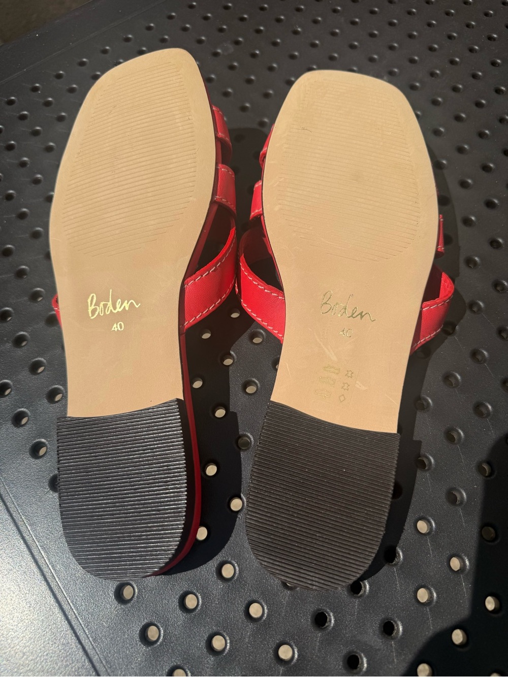 Boden Red Leather Crisscross Flat Sandals Size 40/9 - 9.5 NWOT - Picture 5 of 5